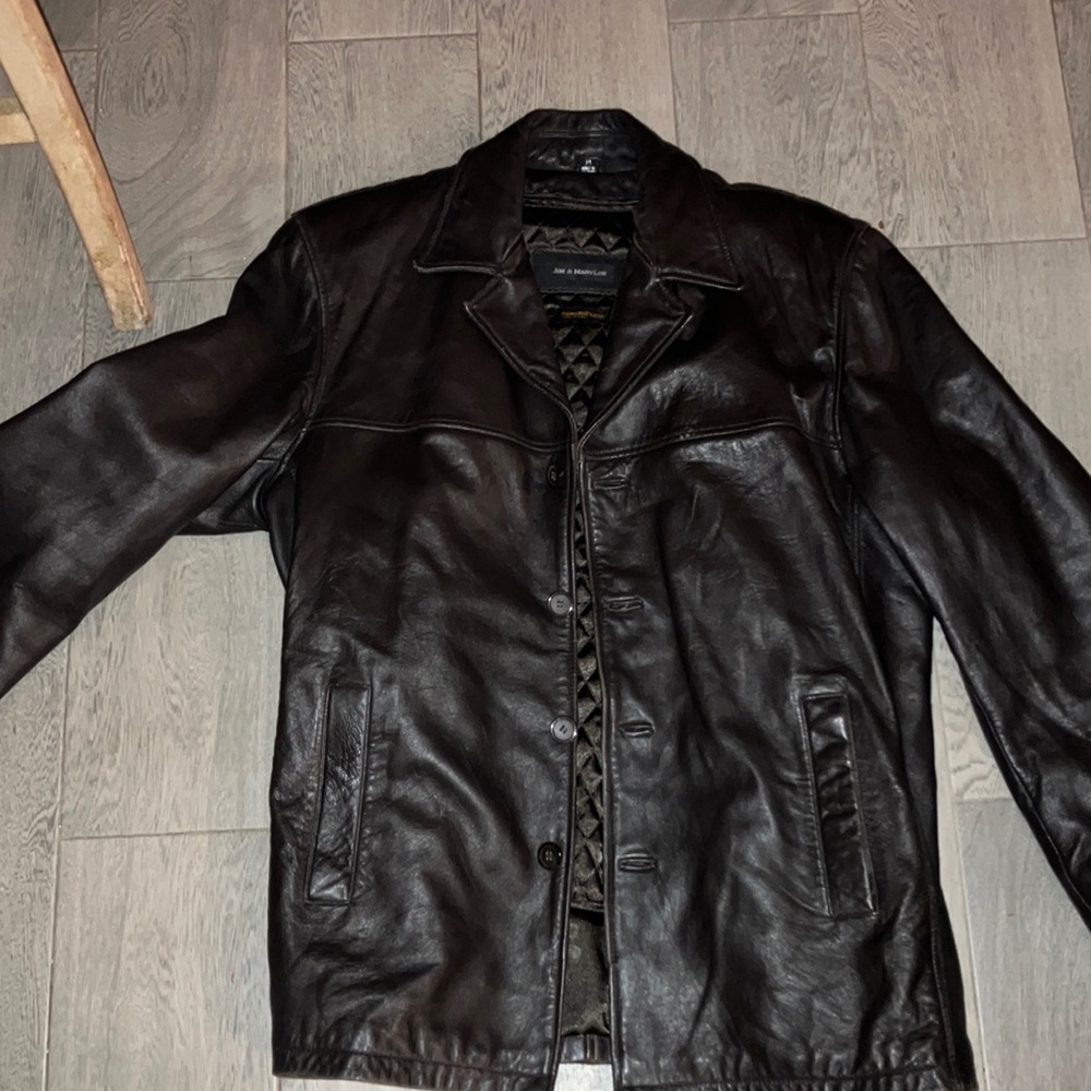 Jim and Mary Lou name of jacket, black medium men’s leather jacket like New very